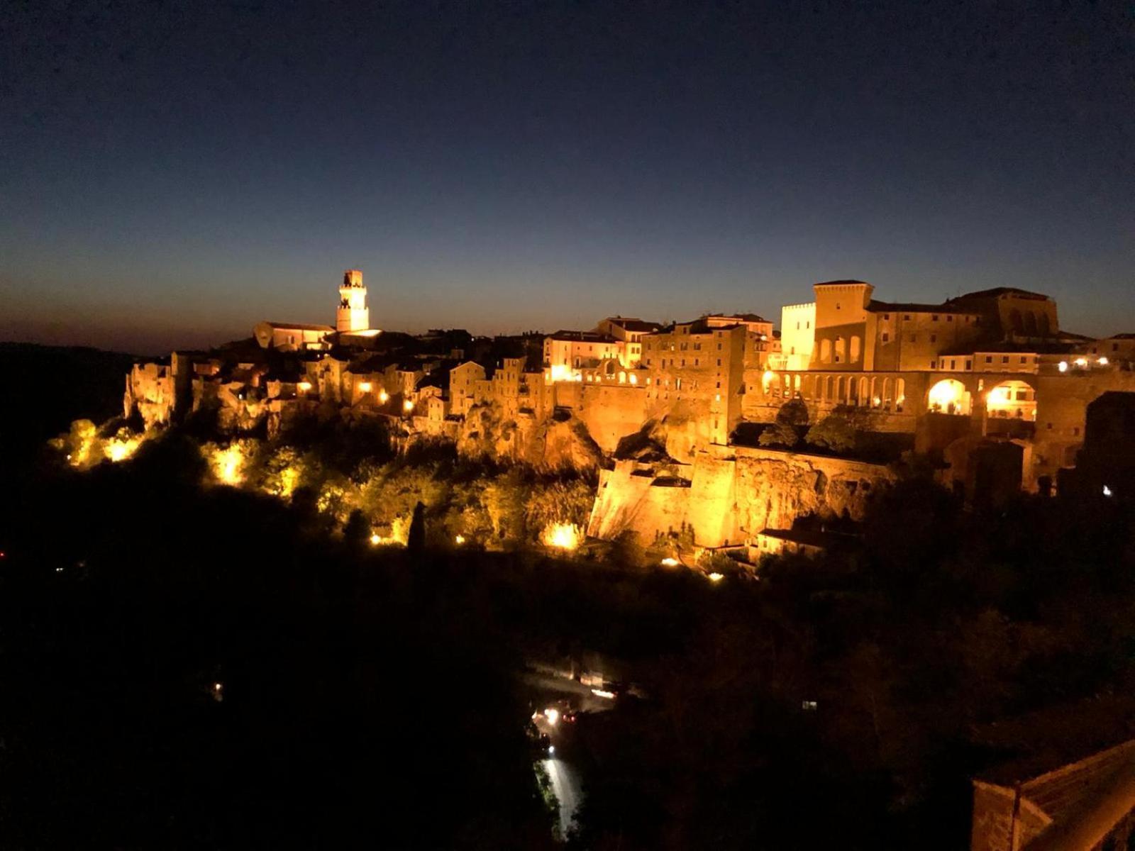 Neoclassico By Tiziana Monaldi Hotel Pitigliano Exterior photo